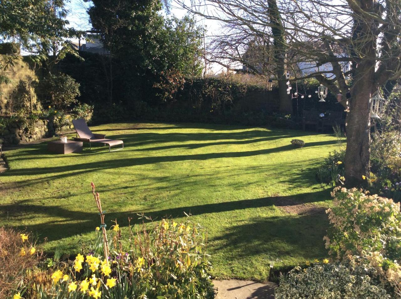 Willow Cottage B&B Yeadon Eksteriør billede